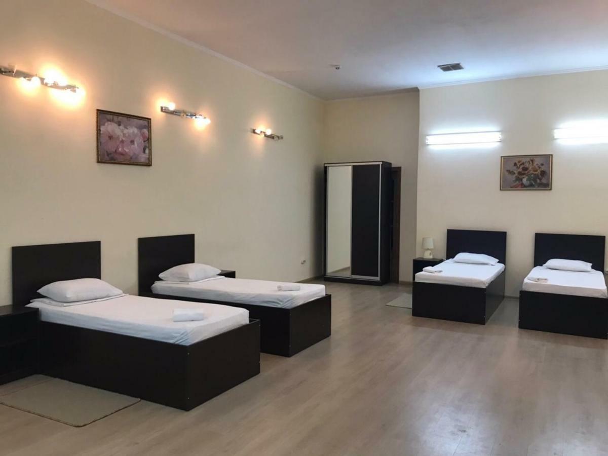 Mini-Hotel Verhovina Kiev Eksteriør billede