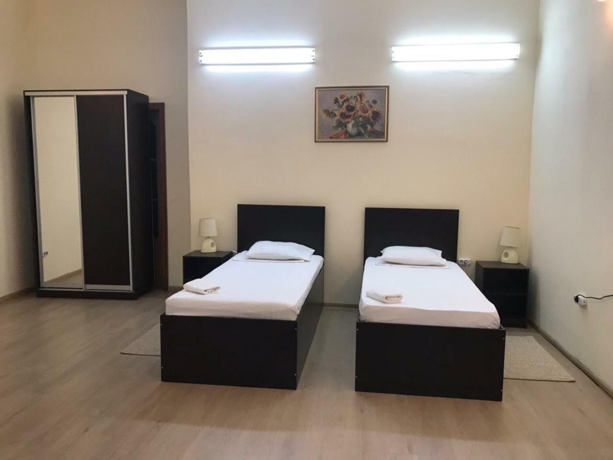 Mini-Hotel Verhovina Kiev Eksteriør billede