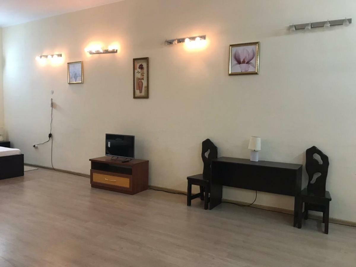 Mini-Hotel Verhovina Kiev Eksteriør billede
